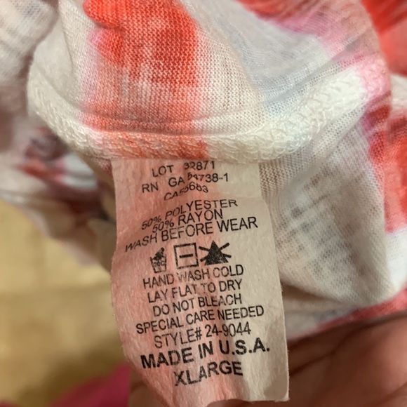 Patchington size XLarge lightweight and soft polyester/rayon USA flag colors - Picture 6 of 11